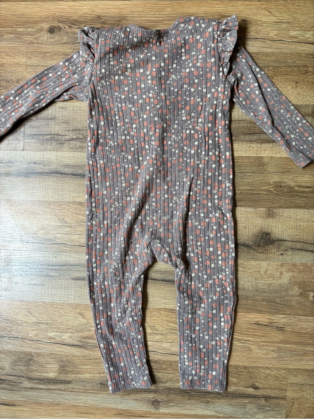 Floral Ribbed Romper - Picture 2 of 2